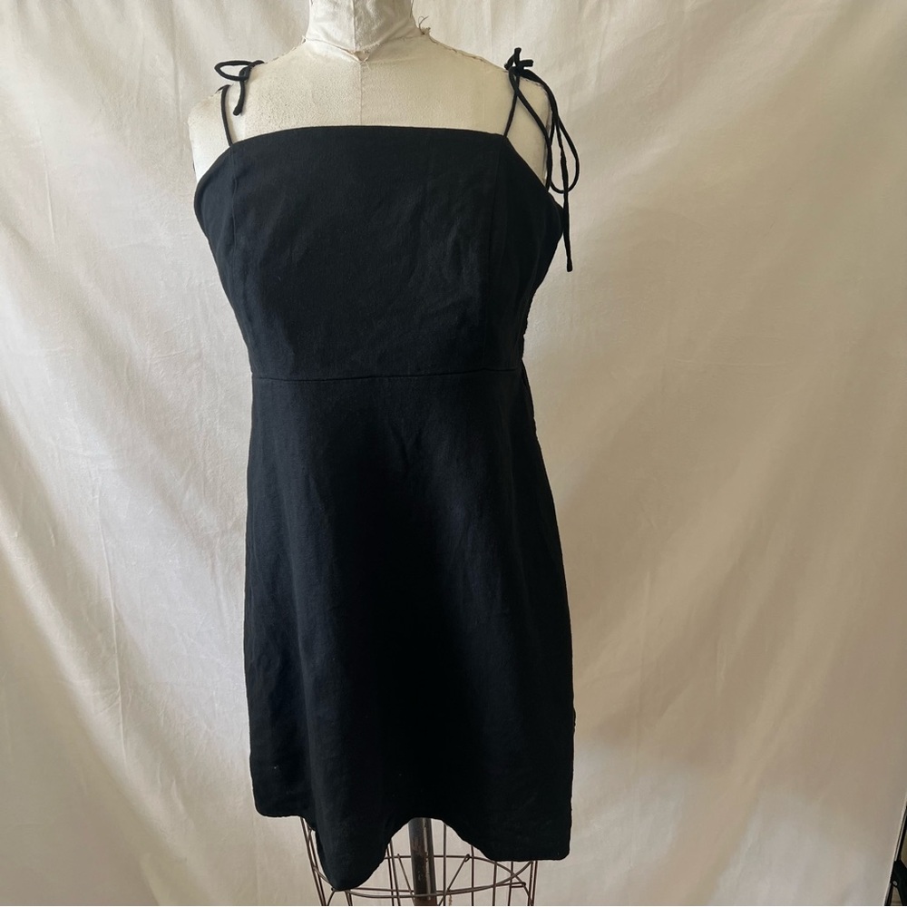 Black A-Line mini linen blend skirt